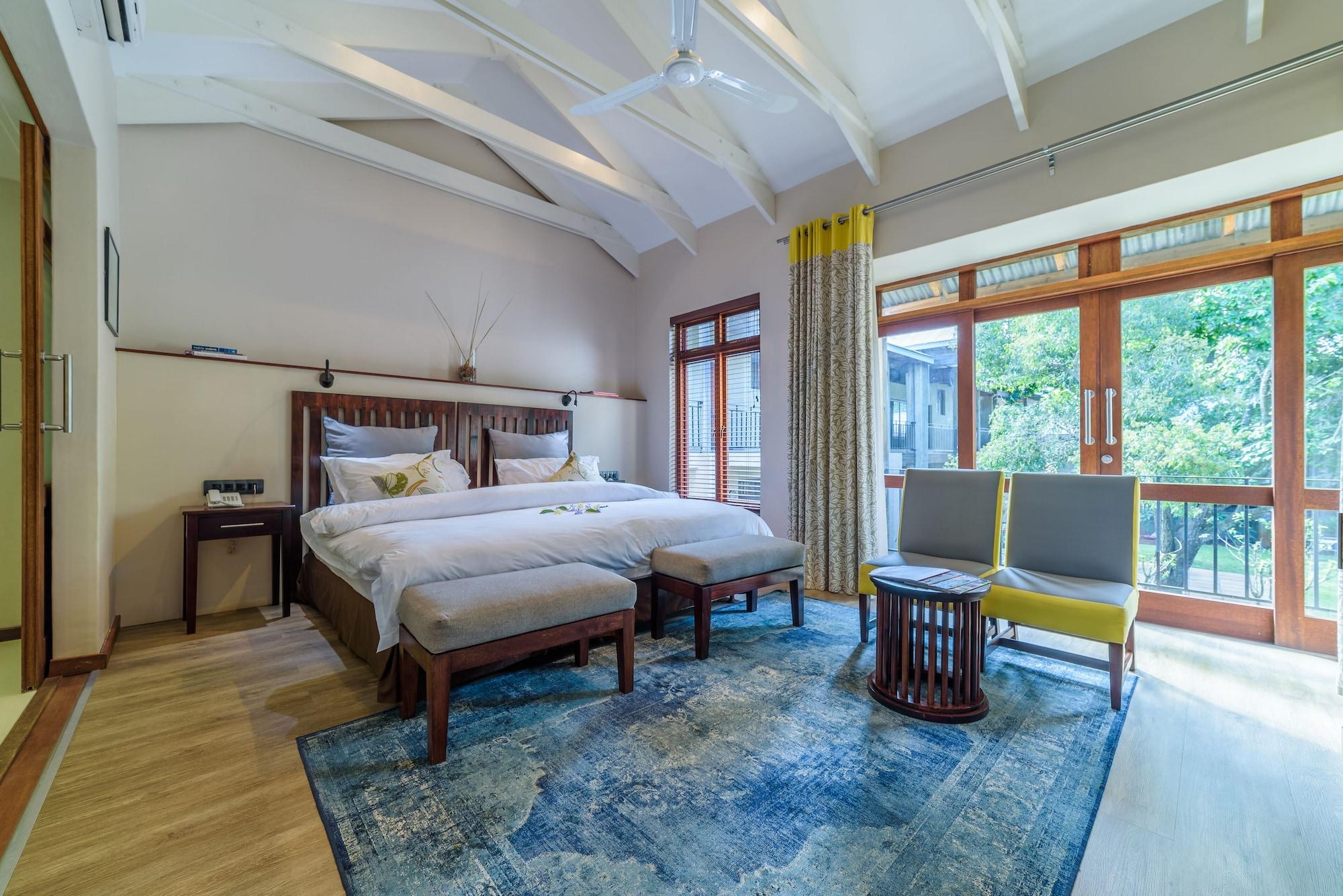 Casterbridge Hollow Boutique Hotel Уайт Ривър Екстериор снимка