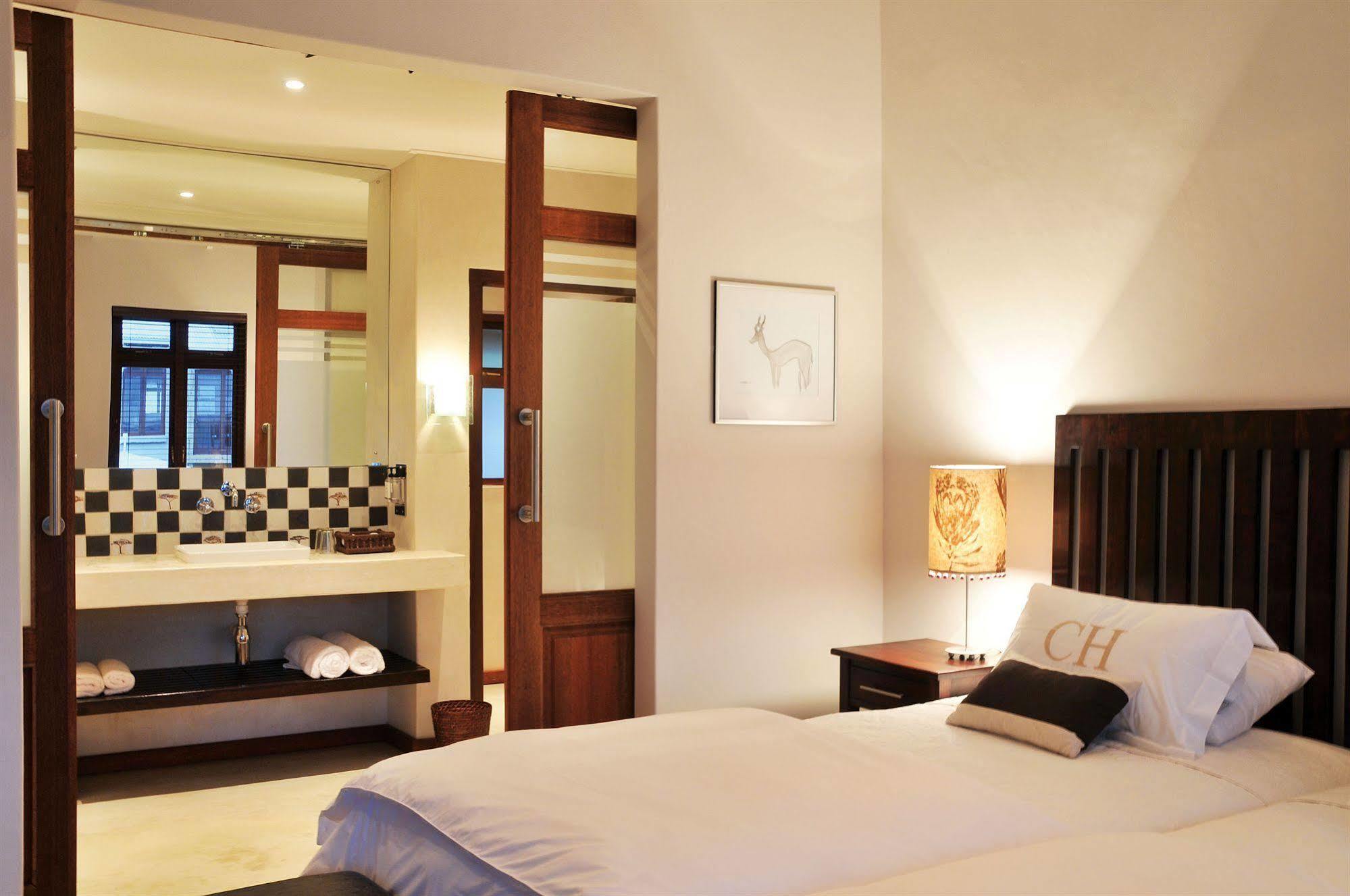 Casterbridge Hollow Boutique Hotel Уайт Ривър Екстериор снимка