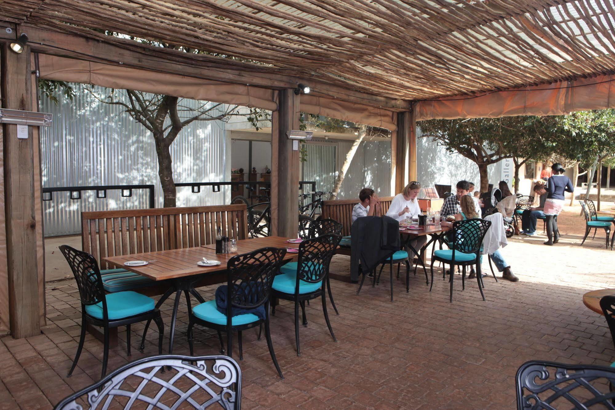 Casterbridge Hollow Boutique Hotel Уайт Ривър Екстериор снимка